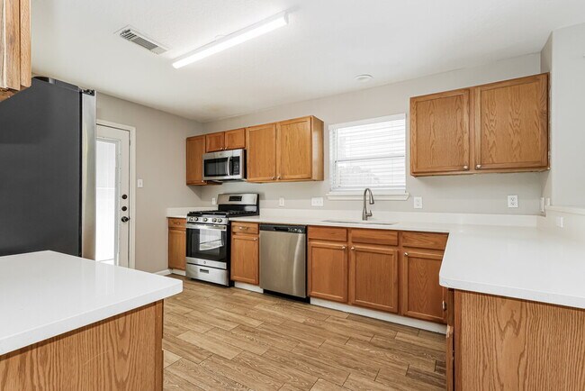 Building Photo - 10518 Southway Bend Ln