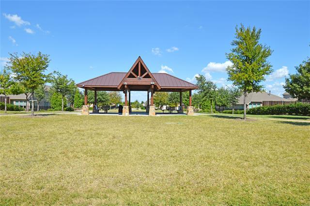 Building Photo - 10021 Farmland Dr