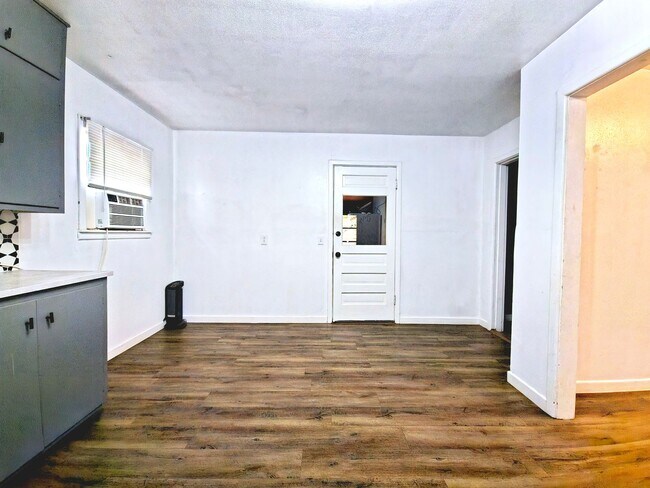 Building Photo - 2520 38th St