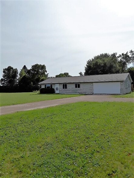 Building Photo - 2102 135th St