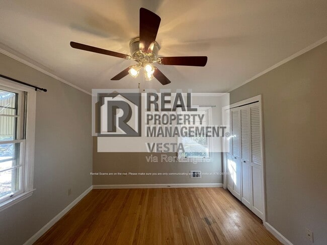 Building Photo - 4231 Laura Ann Pl