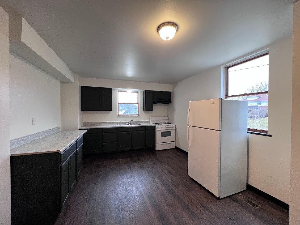 Building Photo - 184 Pennsylvania Ave