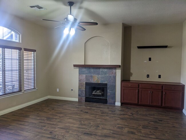 Building Photo - SW SPLIT WING BEAUTY !!! SPECIAL! $3047.50...