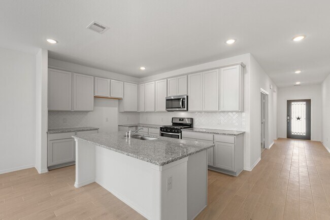 Building Photo - 23103 Forebear Dr