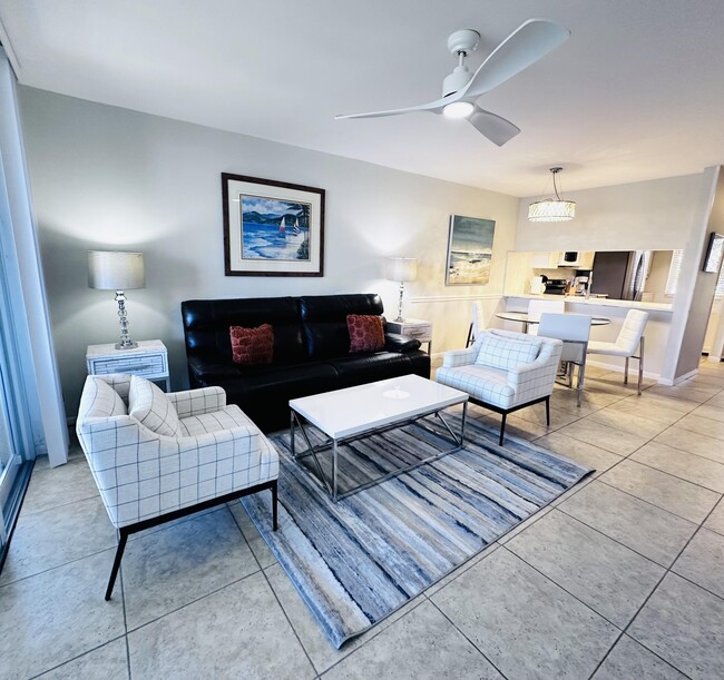 Building Photo - 353 S US Hwy 1