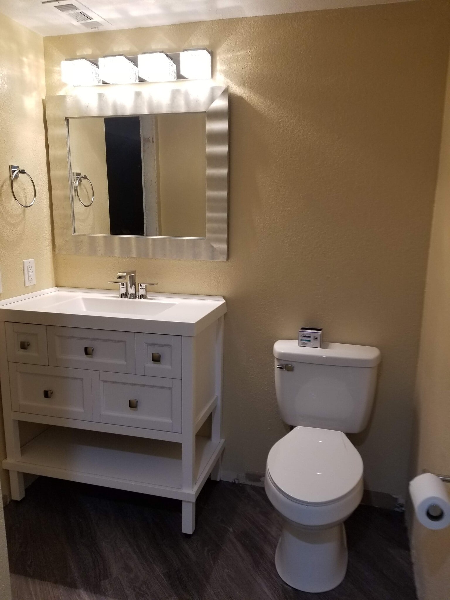 Building Photo - 24028 25th Ave S