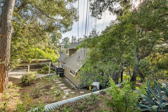 Building Photo - 21670 Encina Rd