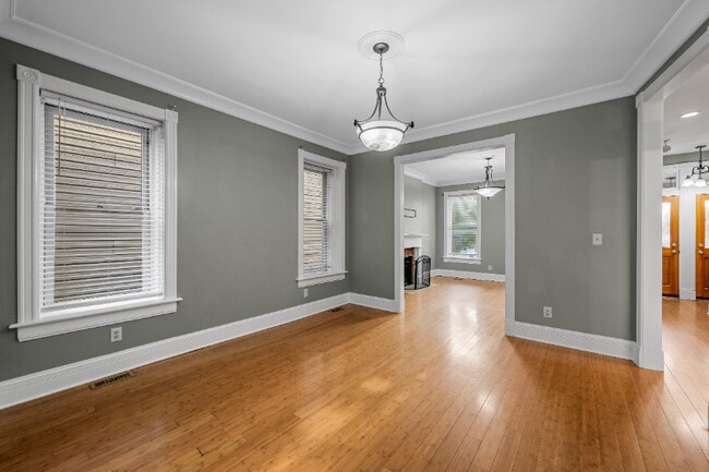 Building Photo - 2213 Missouri Ave