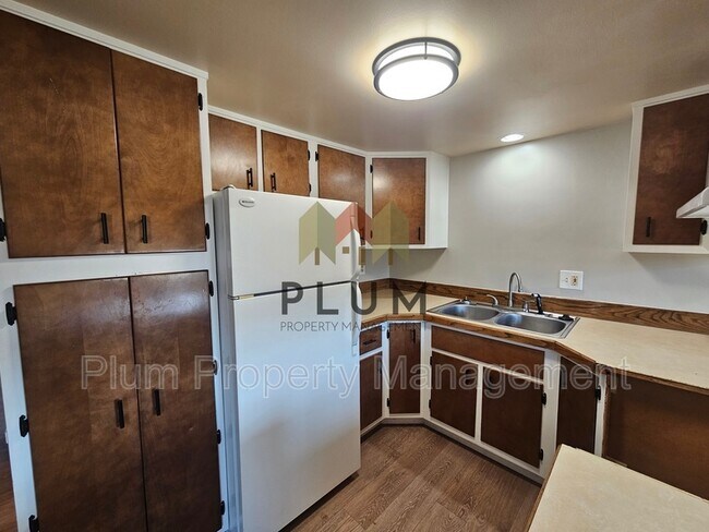 Building Photo - 200 Eddy Ave