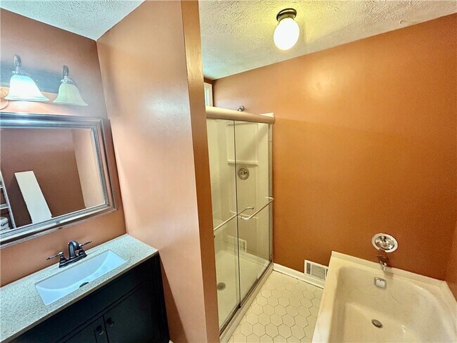 Building Photo - 2100 Old Forge Way