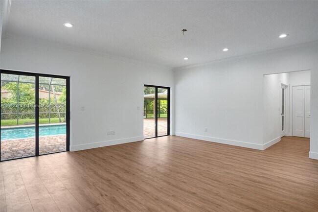 Building Photo - 6230 SW 112th St