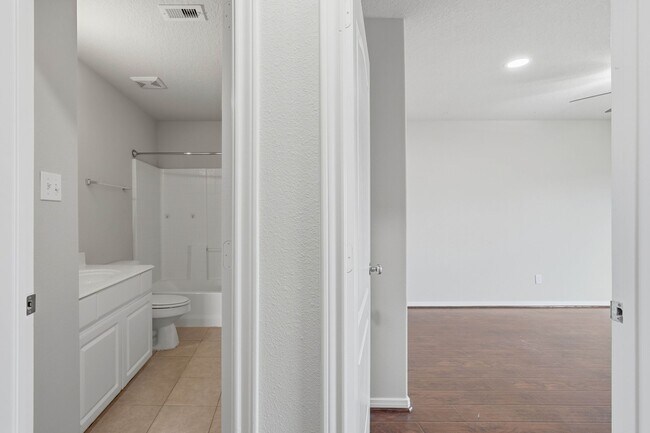 Building Photo - 12553 Canyon Hill Drive