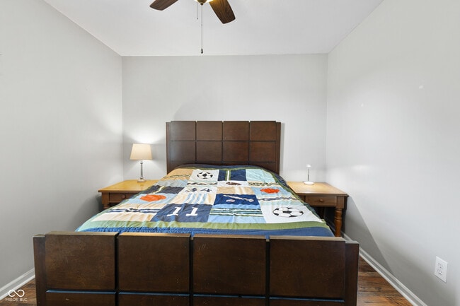 Building Photo - 7913 Meadow Bend Ln