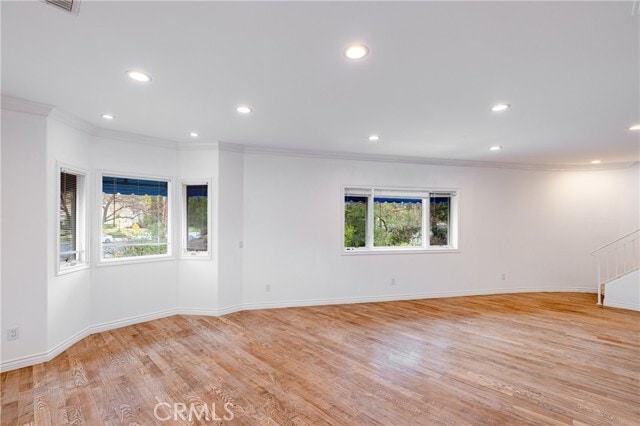 Building Photo - 1906 New York Dr