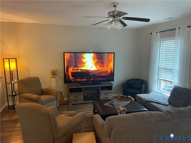 Building Photo - 5012 Spinel St