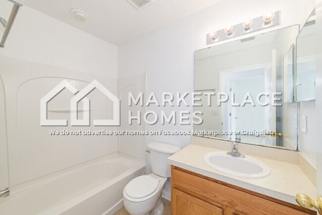 Building Photo - 1431 Biscayne Bay Dr