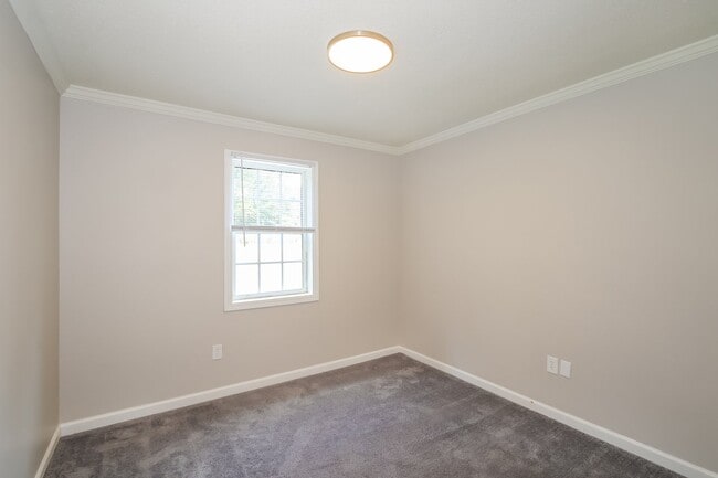 Building Photo - 2227 Cassell St