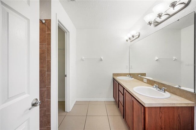 Building Photo - 3426 Imperial Manor Way