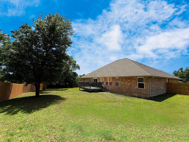 Building Photo - 505 Vale Loop