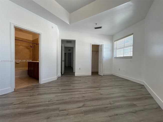 Building Photo - 11503 NW 89th St