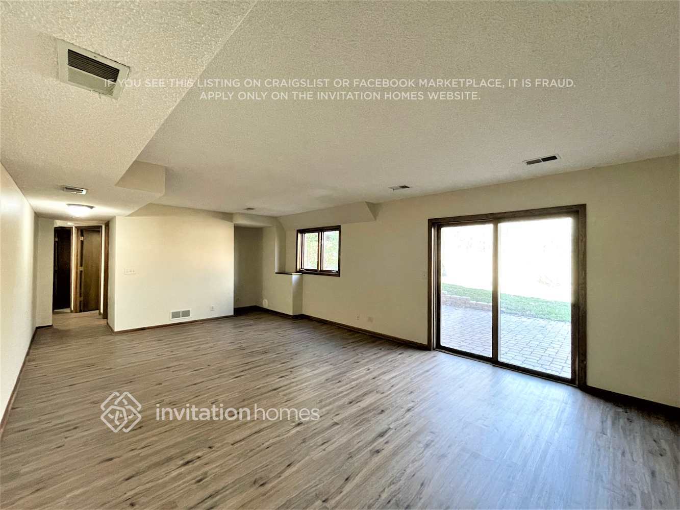 Building Photo - 1609 Lakewood Dr N