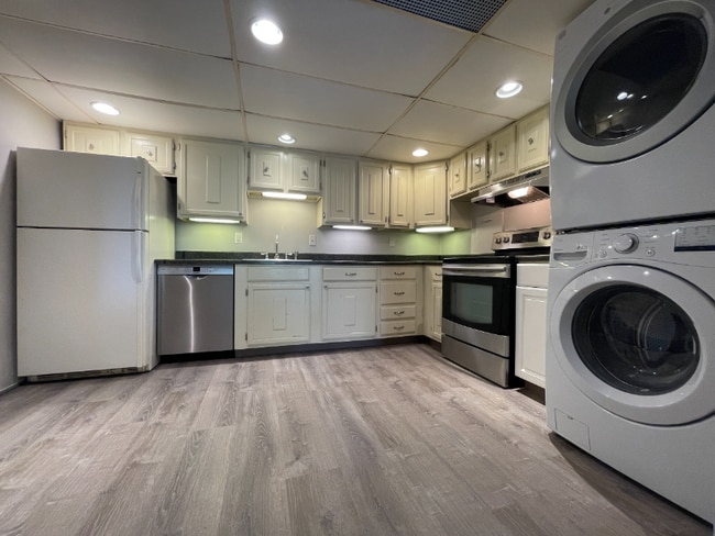 Building Photo - 4511 Forest Ln