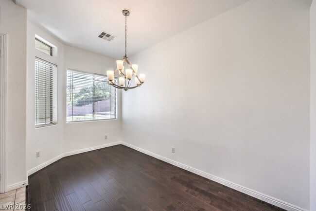 Building Photo - 1393 Romanesca Dr
