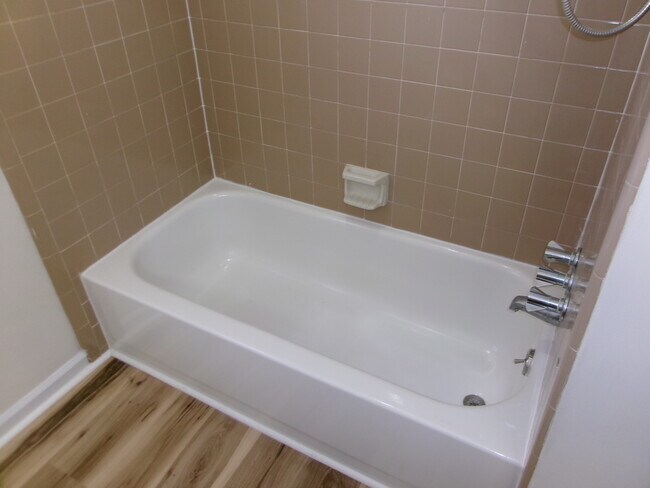 Building Photo - 3209 Timbermill Ave