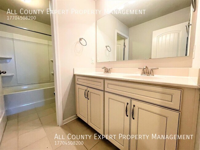 Building Photo - 6512 Crosscreek Ln