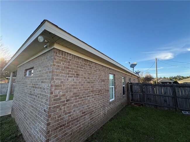 Building Photo - 13631 Catahoula Dr S