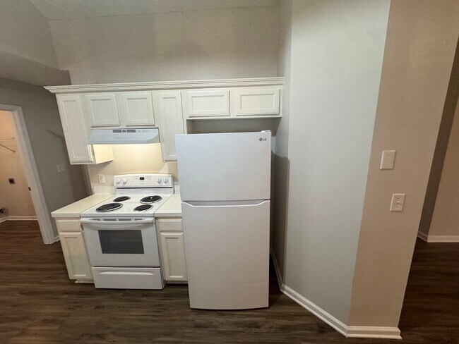 Building Photo - 4343 Grey Park Dr NE