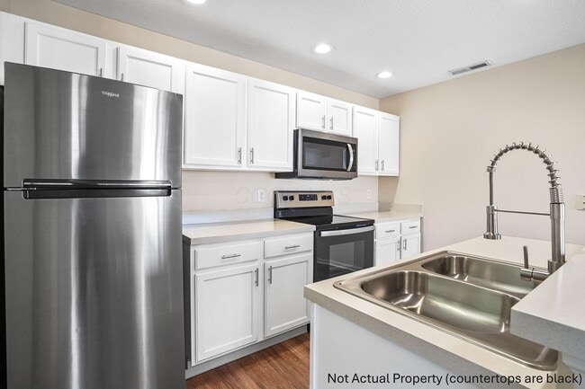 Building Photo - 5087 Vail Pine Pl