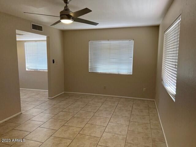Building Photo - 922 N Pueblo Dr