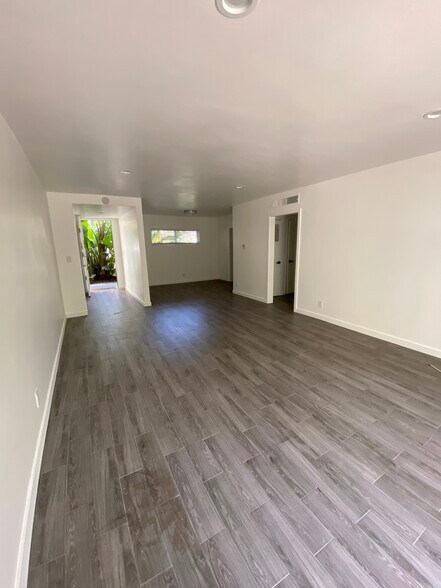 Front entrance Living Room/Dining Room - 1330 N Sweetzer Ave
