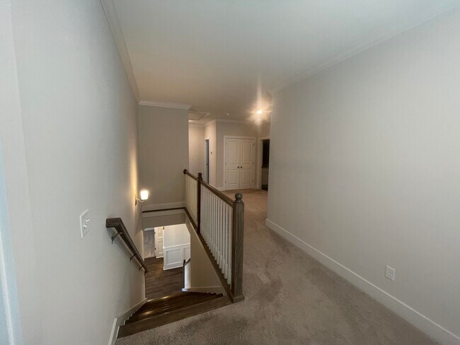 Building Photo - 2342 Laurens St