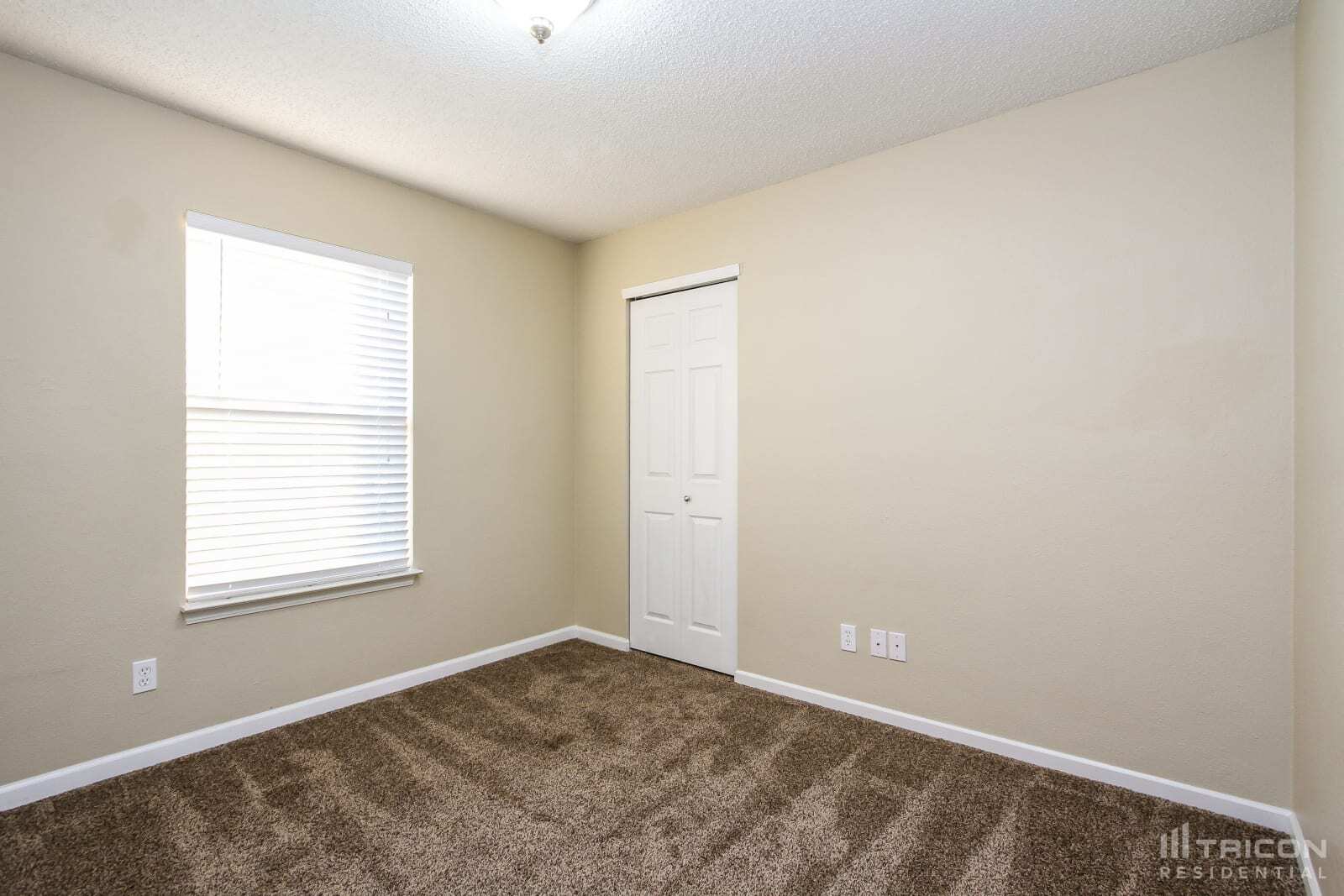 Building Photo - 151 Snowflake Cir