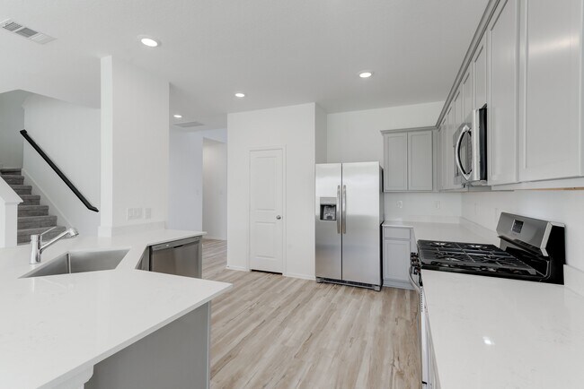 Building Photo - 31415 Beacon Cove Trl