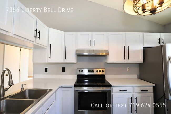 Building Photo - 7356 Liberty Bell Dr