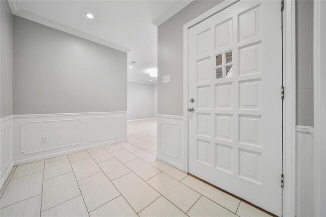 Building Photo - 1059 Richelieu Ln
