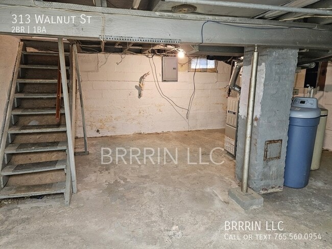 Building Photo - 313 Walnut St