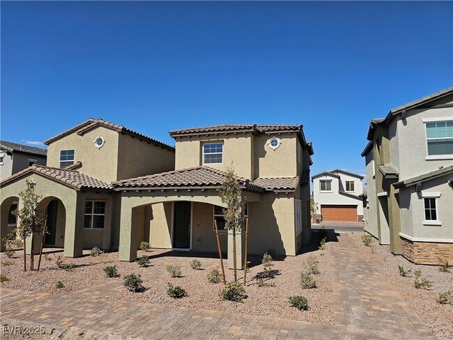 Building Photo - 187 Vanhoy Ave