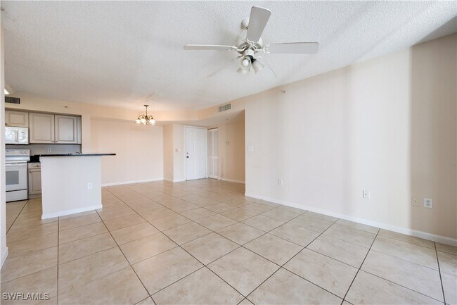 Building Photo - 1210 Wildwood Lakes Blvd