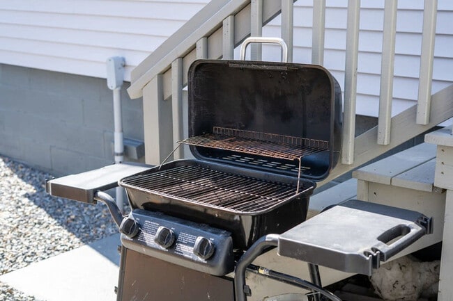 Building Photo - 30 Highland Ave