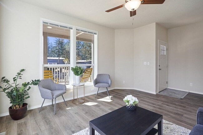 Building Photo - 3 Bed 2 Bath Brand New - Single level