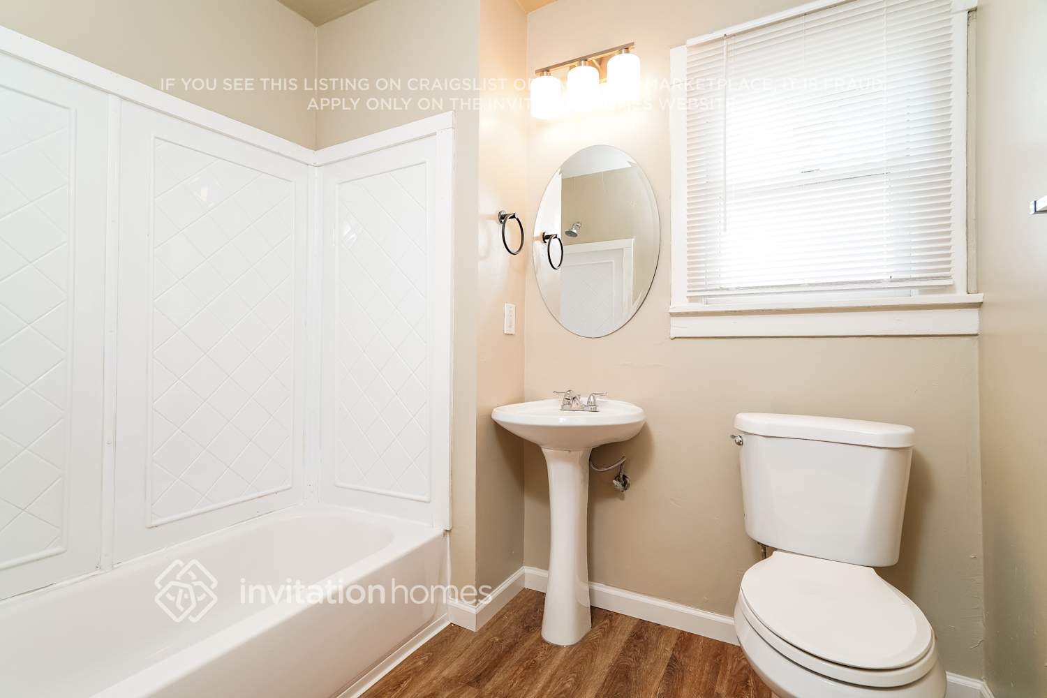 Building Photo - 713 Ryan Ave