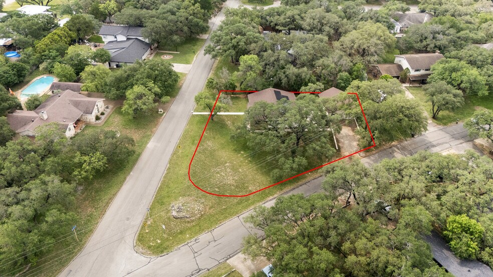 Building Photo - 17215 Sugar Crest Dr