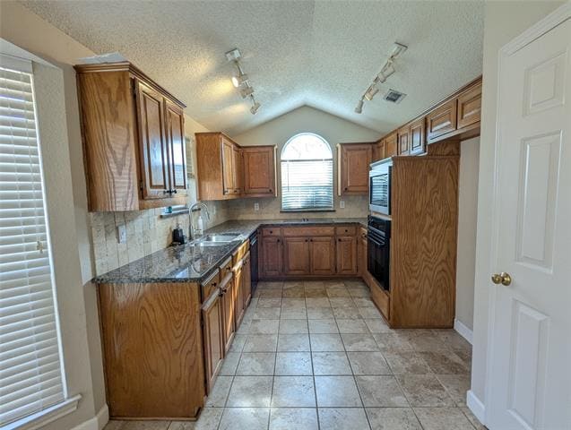 Building Photo - 6019 Mapleshade Ln