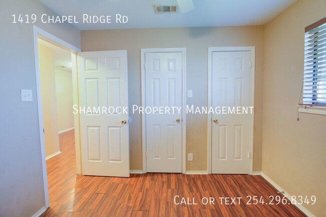 Building Photo - Chapel Road Duplex