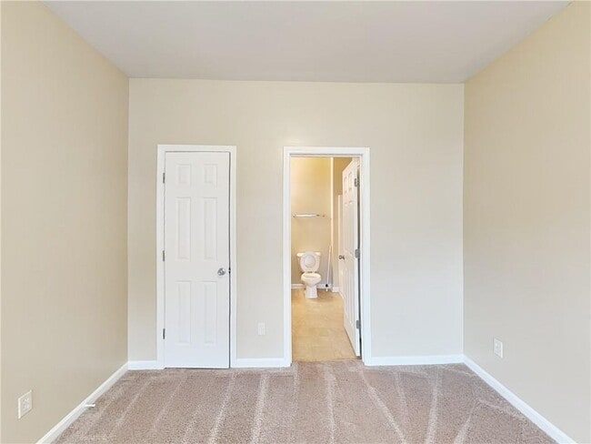 Building Photo - 618 Maltese Dr