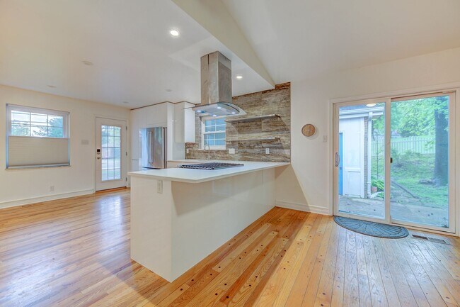 Building Photo - 3-Bedroom Home in Lindbergh School Distric...